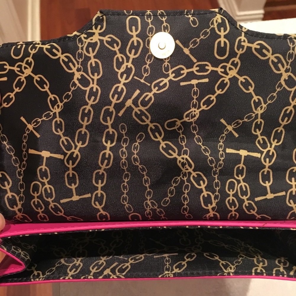 Juicy Couture Patent Flap Clutch - Picture 4 of 5